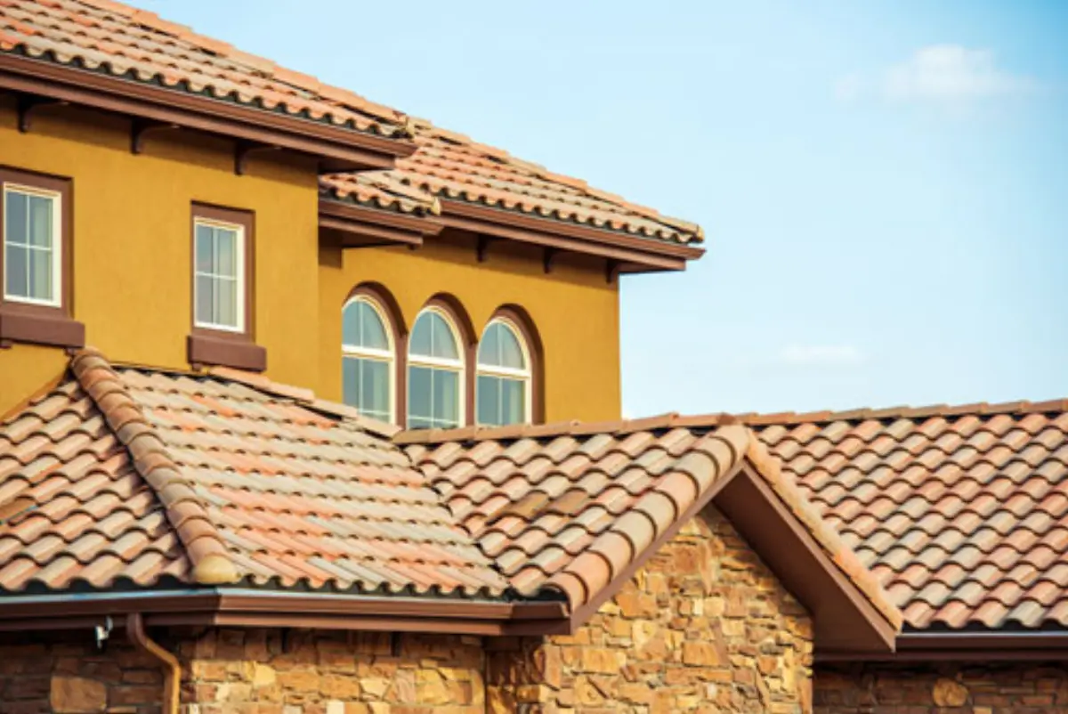 Why Hiring Experienced Roofing Contractors Saves You Money